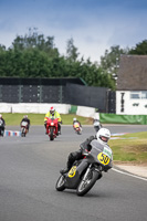 Vintage-motorcycle-club;eventdigitalimages;mallory-park;mallory-park-trackday-photographs;no-limits-trackdays;peter-wileman-photography;trackday-digital-images;trackday-photos;vmcc-festival-1000-bikes-photographs